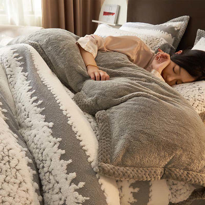 Artistic Style Striped Jacquard Plush Bedding - White & Gray - Bedding Set - King - image 4