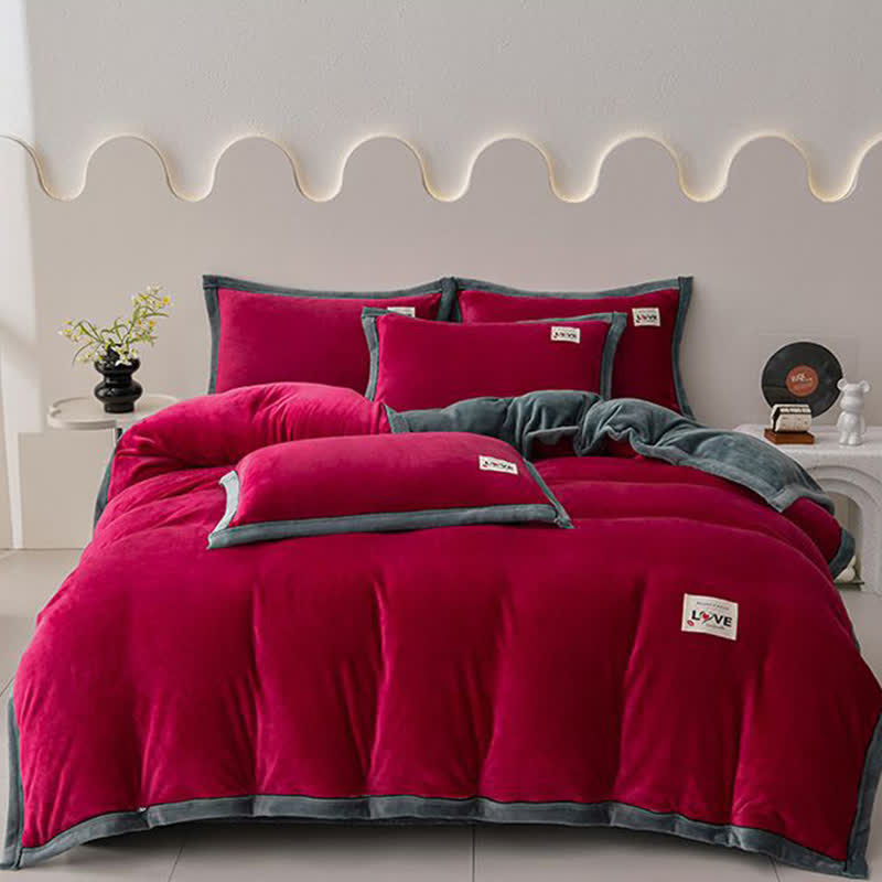 Reversible Warm Plush Bedding Set(4PCS) - image 1