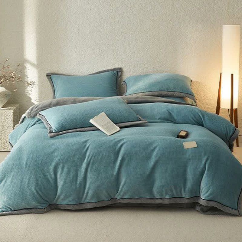 Waffle Textured  Reversible Plush Bedding Set(4PCS) - image 3