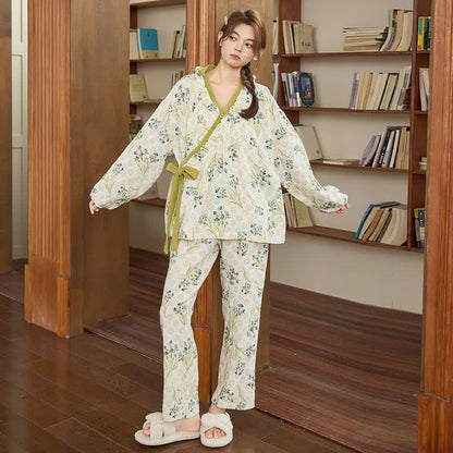 Ruffled Neck Fresh Floral Loungewear Set - image 1
