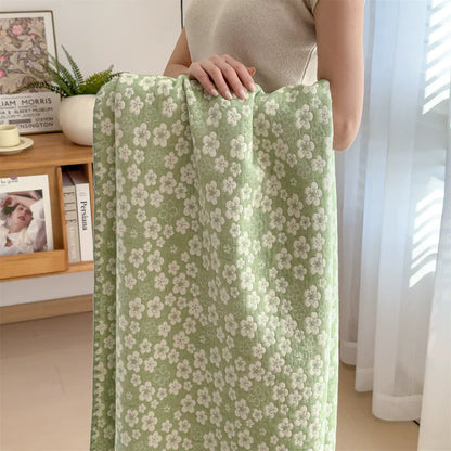 Refresh Floral Cotton 3-Layer Gauze Quilt - image 2