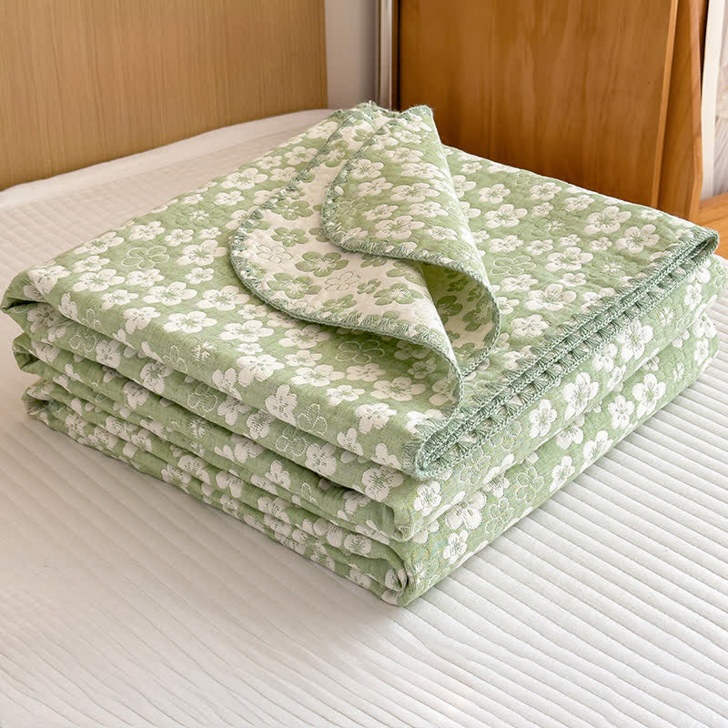 Refresh Floral Cotton 3-Layer Gauze Quilt - image 3