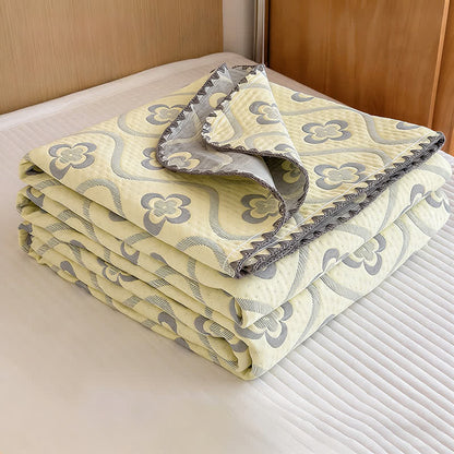 Elegant Floral Cotton 3-Layer Gauze Quilt - image 2