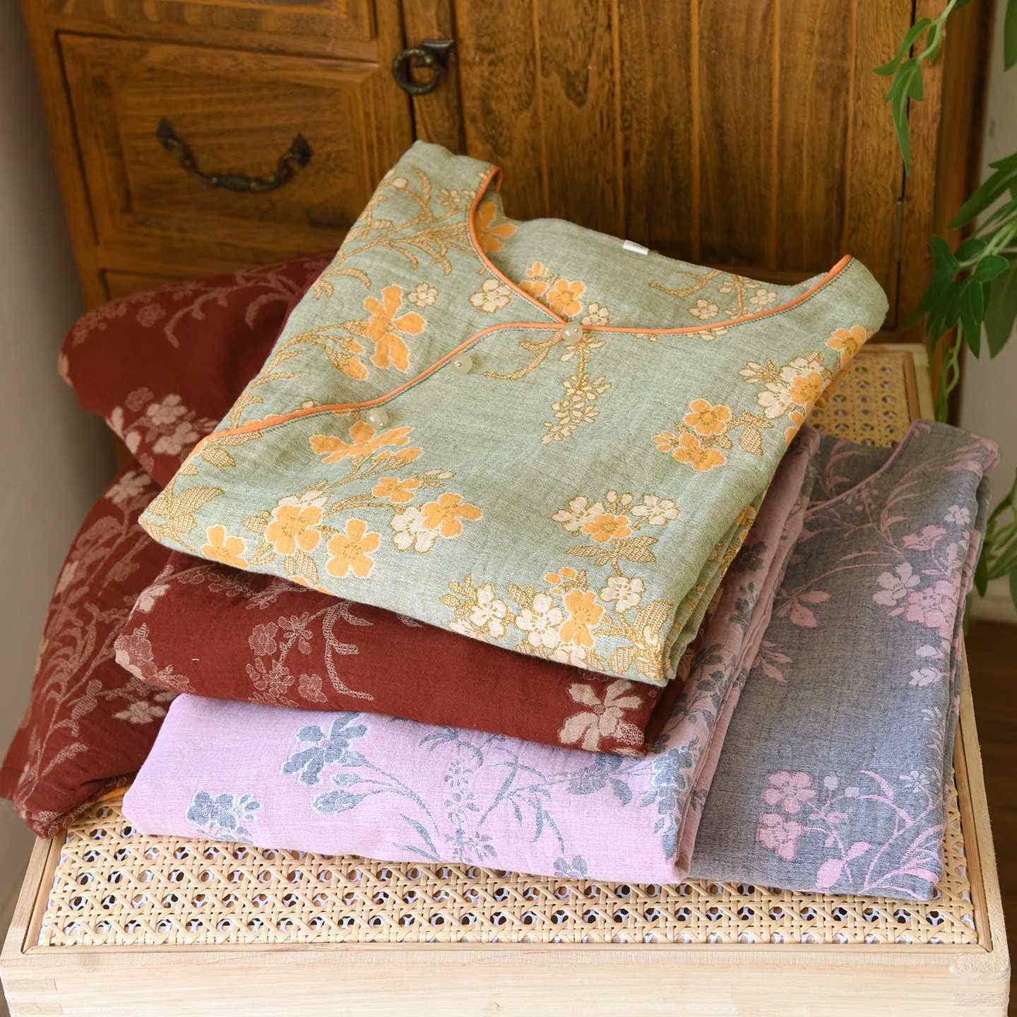 Plum Blossom Jacquard Cotton Gauze Pajamas - image 1
