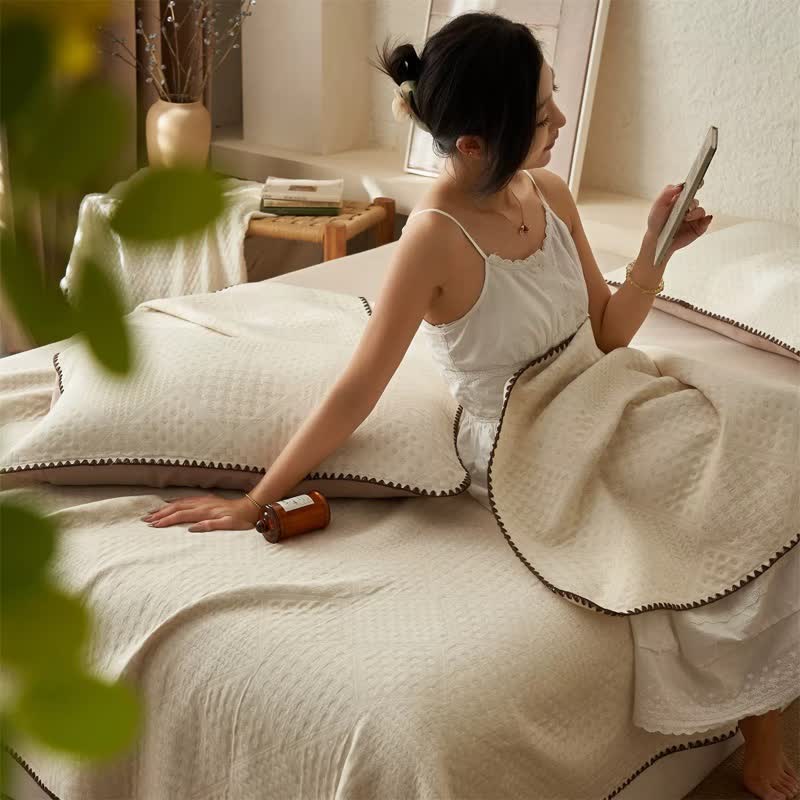 Textured Waffle Cotton Linen Quilt - image 2