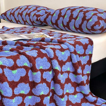 Artistic Cloud Fluffy Throw Blanket - image 4