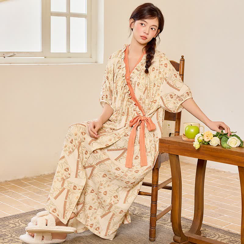 Vintage Pattern Ruffled Collar Side-Tie Nightgown - image 1