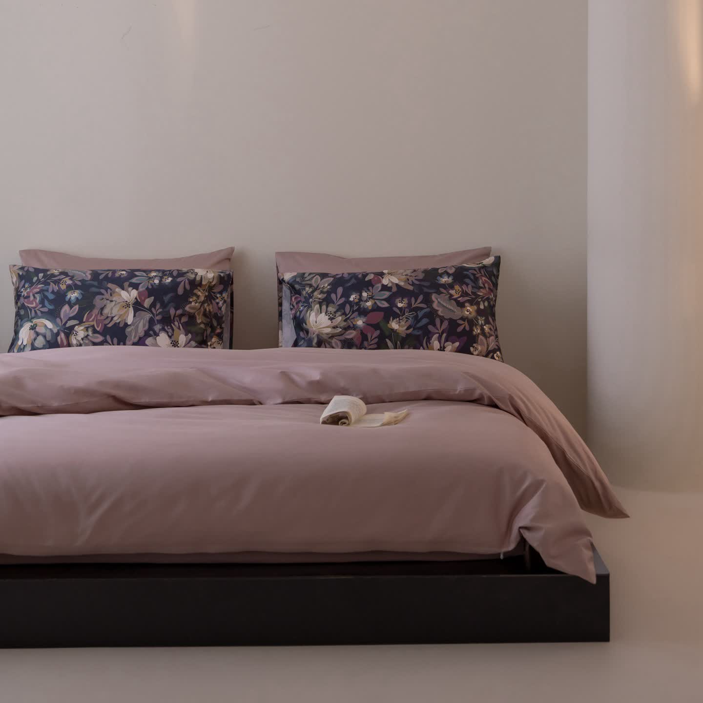 Solid Color Cotton Bedding Set - image 2