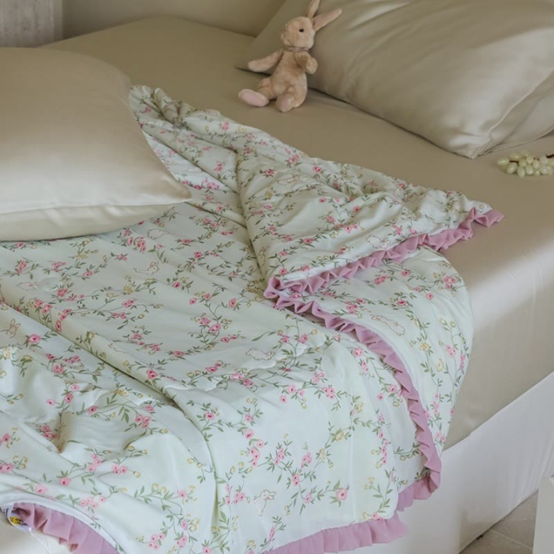 Floral & Bunny Ruffled Trim Summer Quilt - image 3