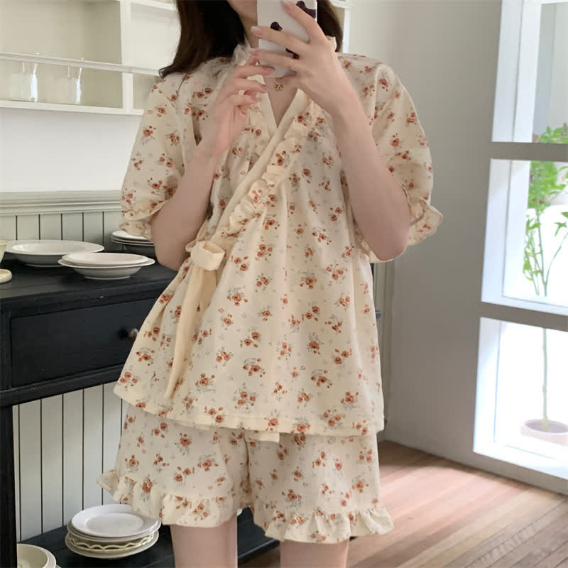 Country Style Floral Ruffle Sleeve Pajamas - image 1