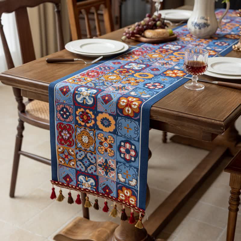 Geometric Pattern Jacquard Tassel Table Runner - image 3