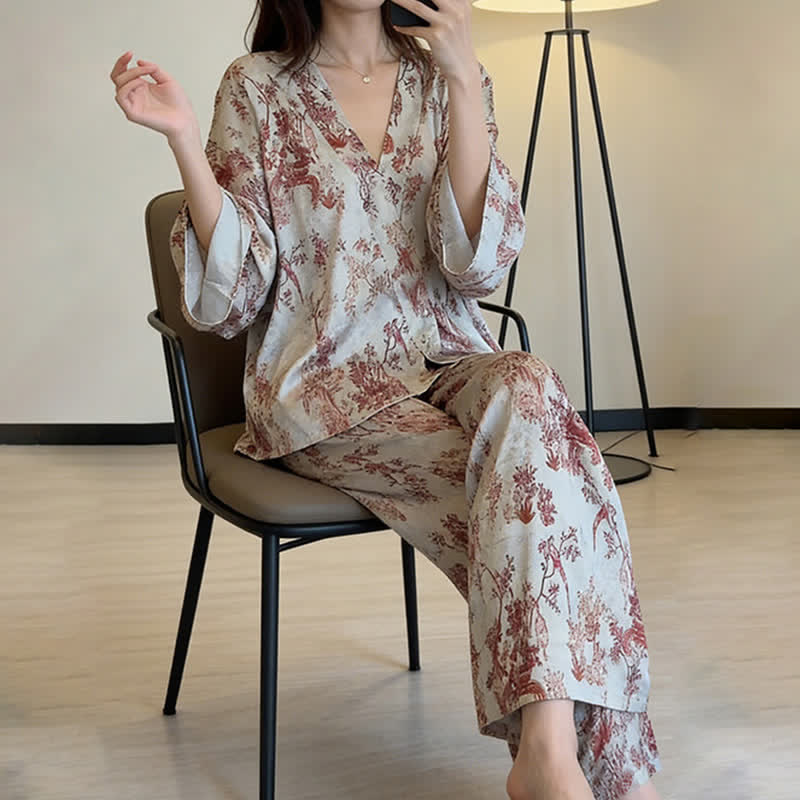 Vintage-Inspired Botanical Print Pajama Set - image 4