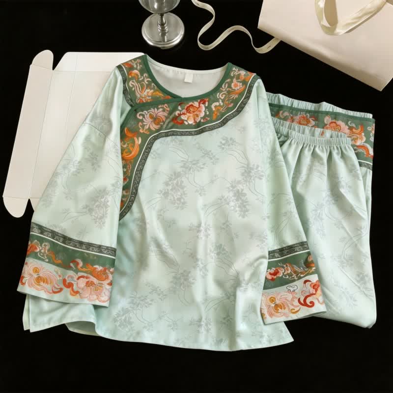 Light Green Vintage Floral Pajama Set - Green - XL - image 0