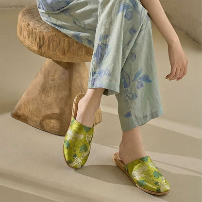 Oriental Style Crane Print Linen Slippers - image 0