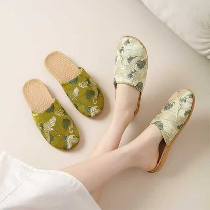 Oriental Style Crane Print Linen Slippers - image 1