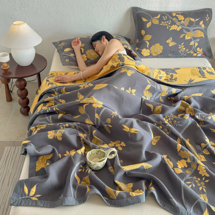 Branch & Bird Cotton Gauze Quilt Blanket - image 8