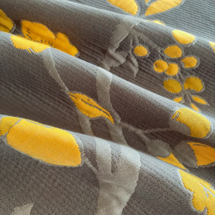 Branch & Bird Cotton Gauze Quilt Blanket - image 13