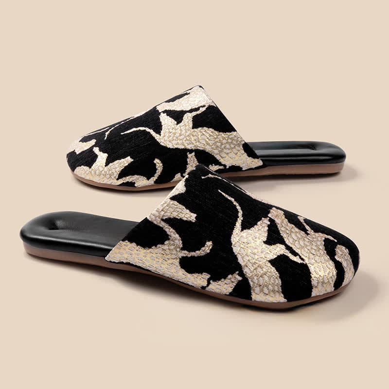 Jacquard Animal Closed-ToeIndoor Slippers - Black - 2XL - image 0