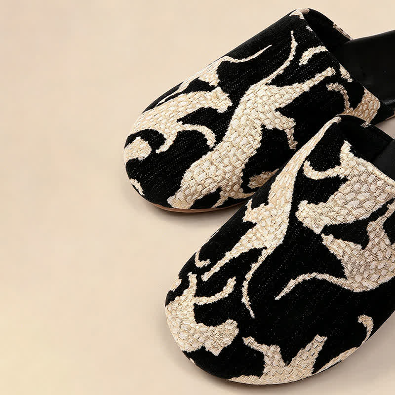 Jacquard Animal Closed-ToeIndoor Slippers - image 4