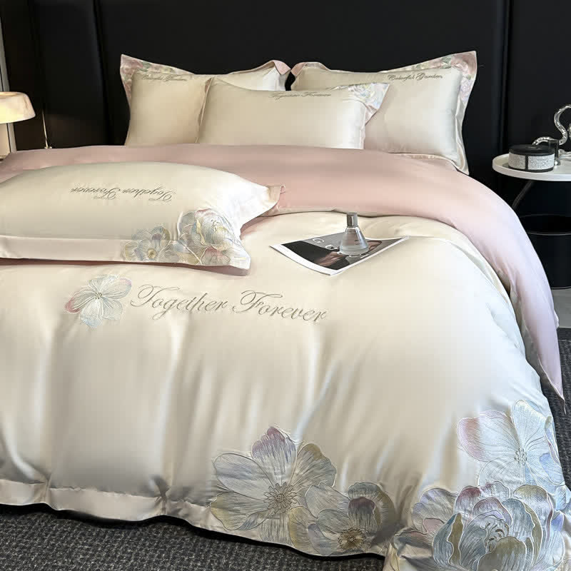 Luxury Floral Embroidered Cotton Bedding Set(4PCS) - White & Pink - King - image 0