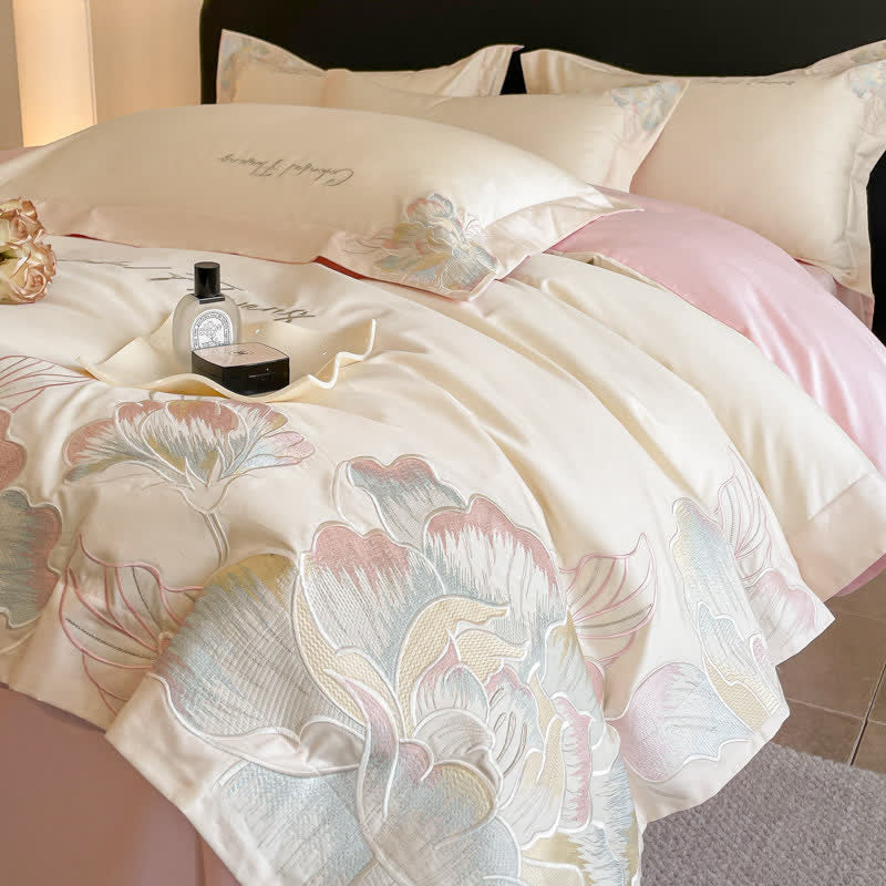 Gradient Floral Embroidered Cotton Bedding Set(4PCS) - Beige - King - image 0