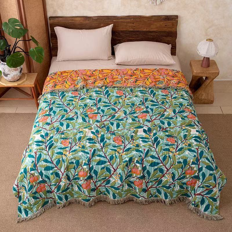 Vintage Botanical Fringed Reversible Gauze Quilt - Green - Queen - image 0