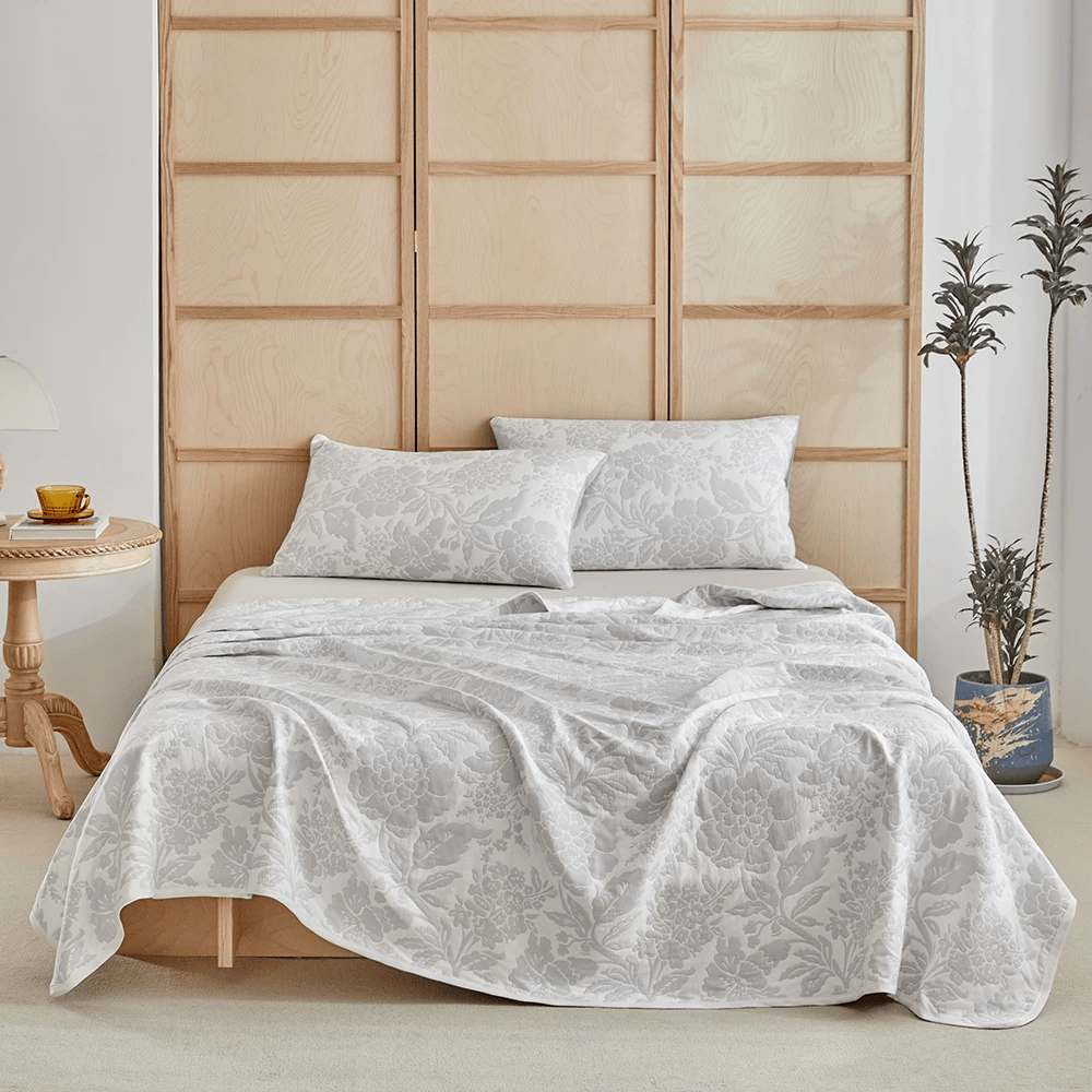Cotton Simple Peony Jacquard Bedding Set - Light Gray - Quilt with 2pcs pillowcases - King - image 0