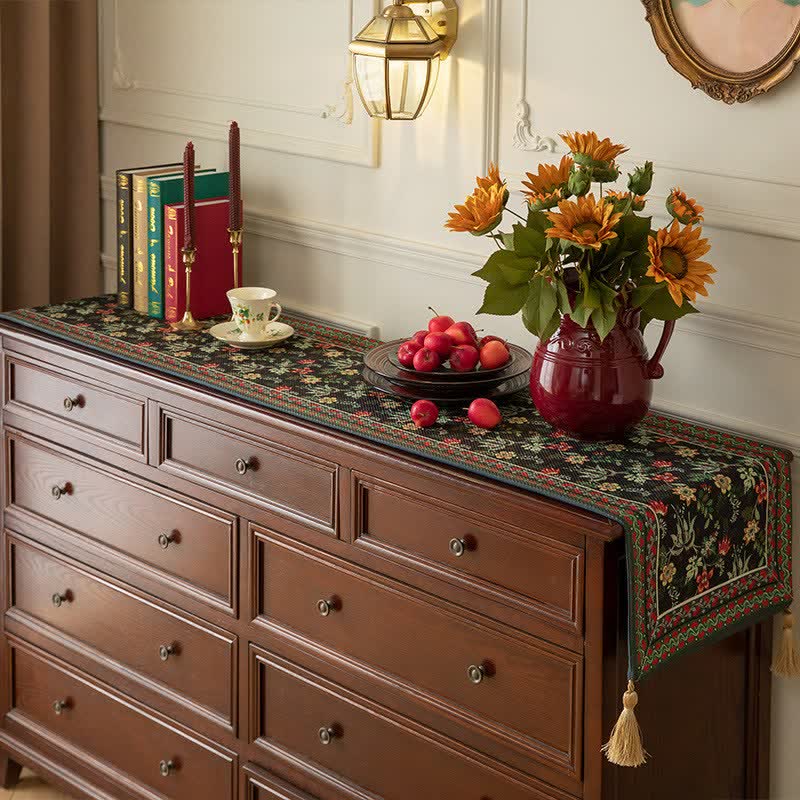 Vintage Floral & Leaf Tassel Table Runner - image 0