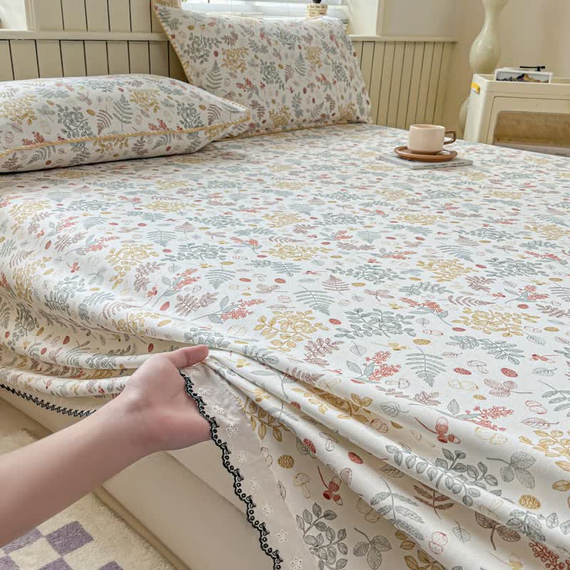 Botanical Leaf Cotton Bedspread with Scalloped Trim - image 3