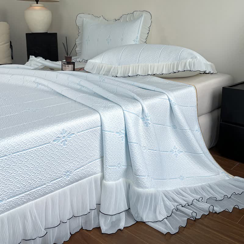 Ruffled Vertical Floral Bedspread Set - image 1