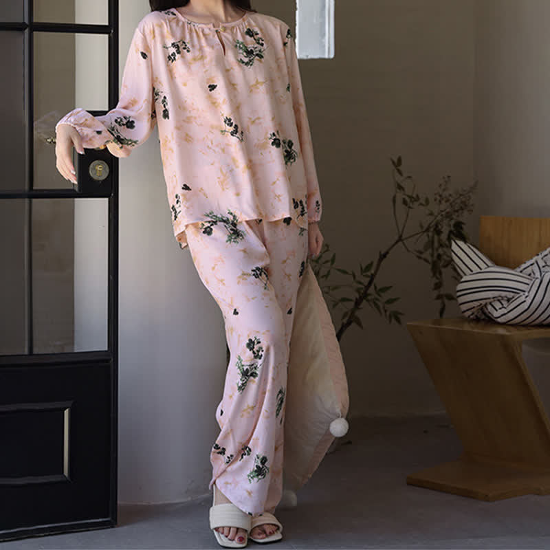 Pastoral Floral Long Sleeve Women's Pajamas - image 4