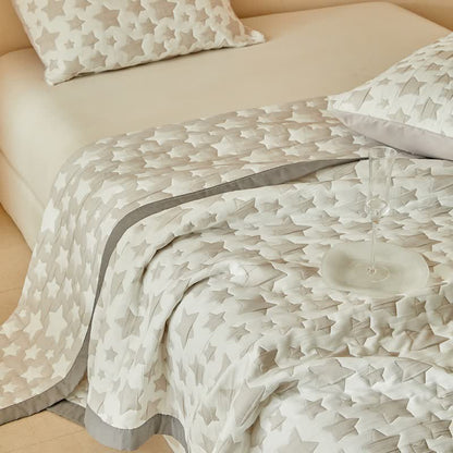 Neutral Star Pattern Reversible Quilt Set - image 15