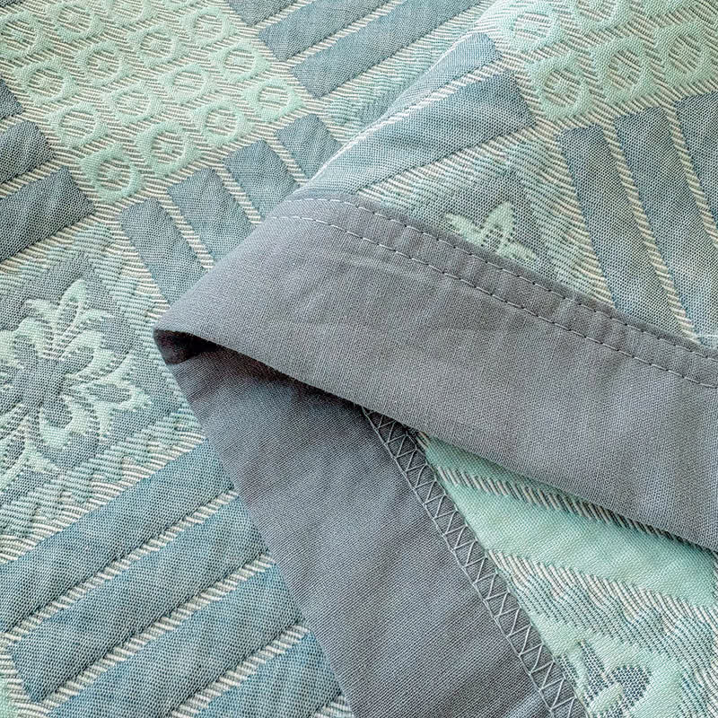 Reversible 3-layer Geometric Jacquard Blanket Quilt - image 13