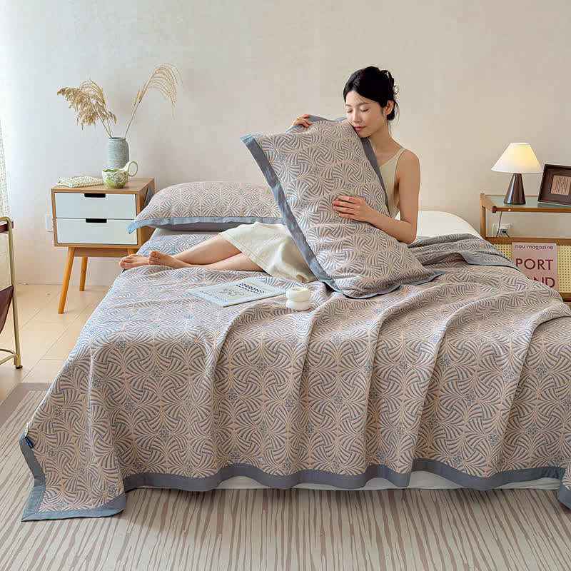 Jacquard Reversible 3-layer Geometric Blanket Quilt - image 2