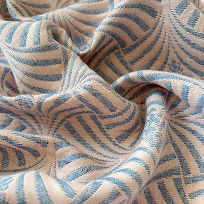 Jacquard Reversible 3-layer Geometric Blanket Quilt - image 12