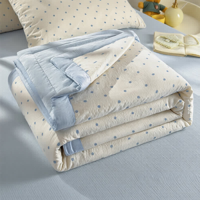 Blue Dot Seersucker Lightweight Summer Quilt - image 3