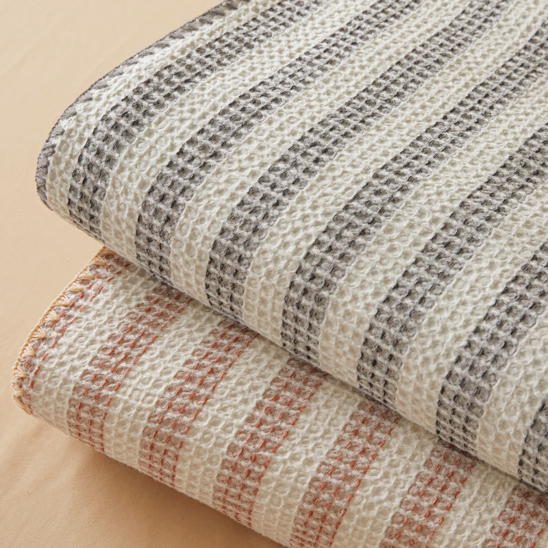 Textured Plaid Woven Bedspread with Scalloped Edge - image 11