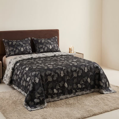 Vintage Black Ginkgo Leaf Reversible Cotton Bedding Set - image 1