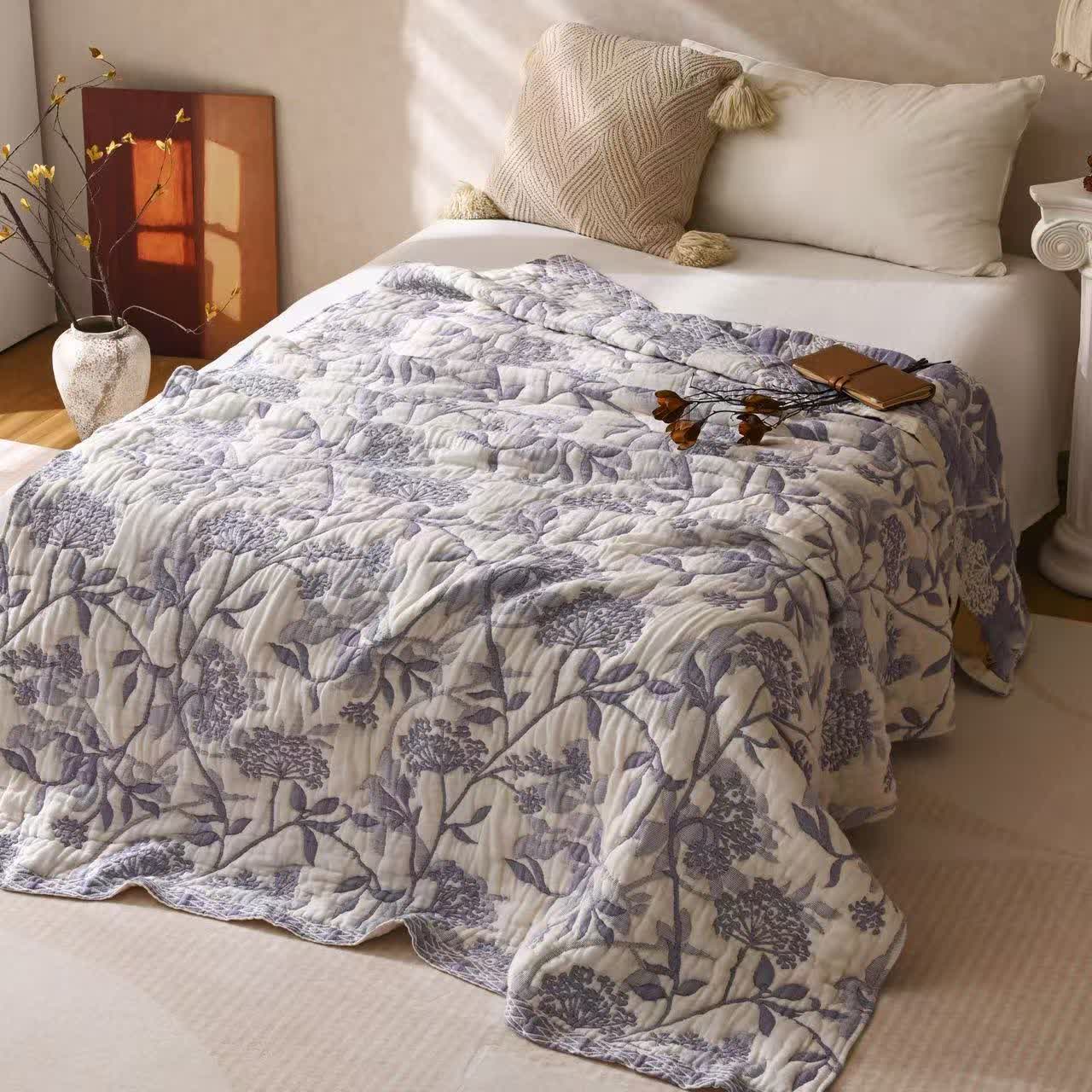 Vintage Cotton Gauze Jacquard Floral Quilt - Queen - image 0