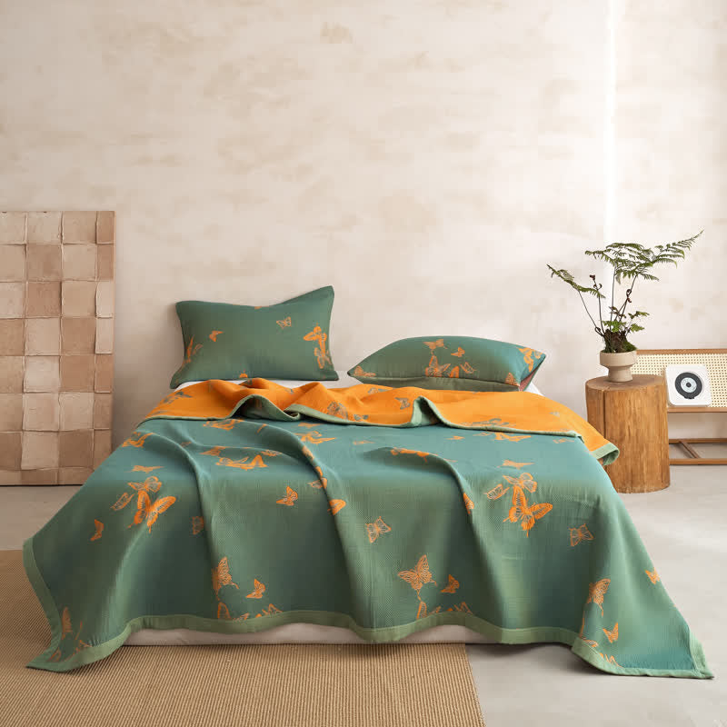 Elegant Butterfly Print Cotton Quilt - image 2