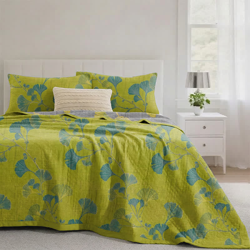 Retro Garden Flower Cotton Reversible Quilt - Green - Quilt with 2pcs Pillowcases - King - image 0