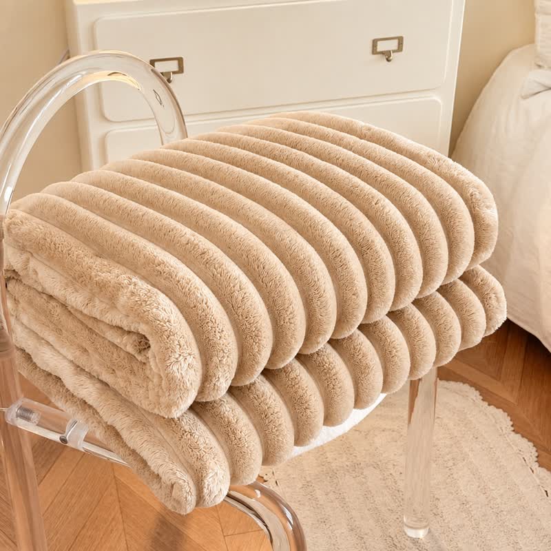 Soft & Warm Cozy Fleece Blanket - image 9