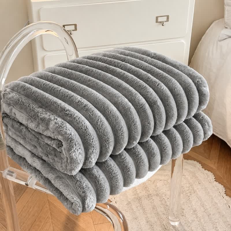 Soft & Warm Cozy Fleece Blanket - image 30
