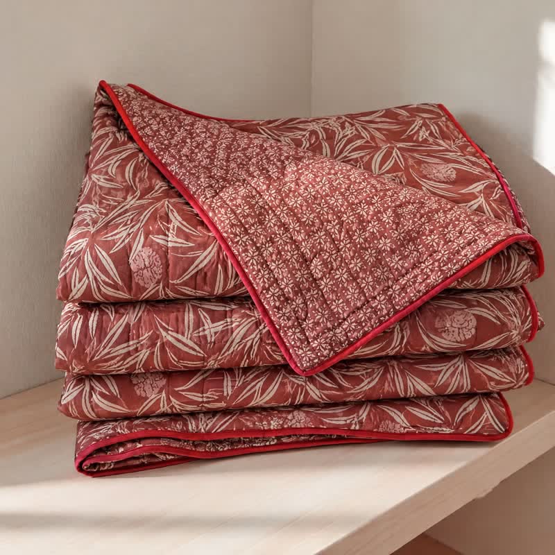 Botanical Flower Reversible Cotton Quilt - Reddish-brown - 2PCS Pillowcases - 20" x 37" - image 6