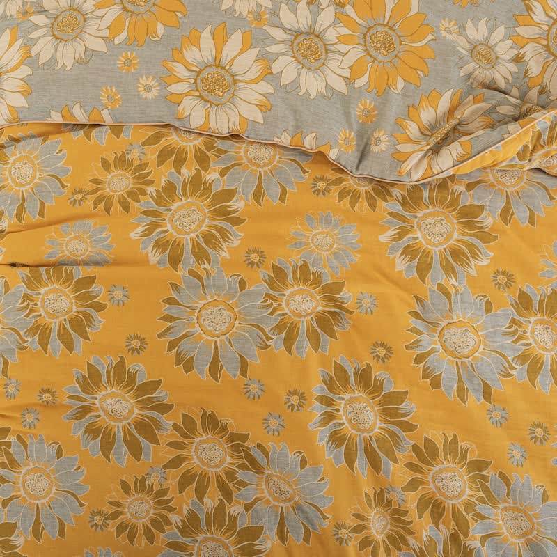 Vintage Orange Sunflower Cotton Gauze Quilt - image 5