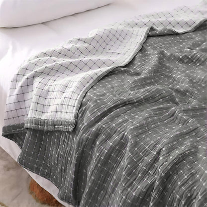 Simple Grid Cotton Gauze Lightweight Quilt