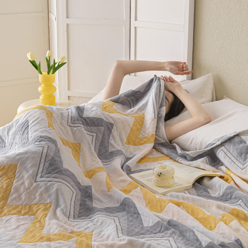 Pure Cotton Zigzag Print Towel Quilt