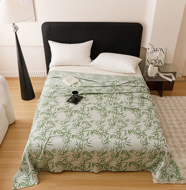 Multicolor Bamboo Leaf Bamboo Fiber Quilt - Green - Queen - image 0