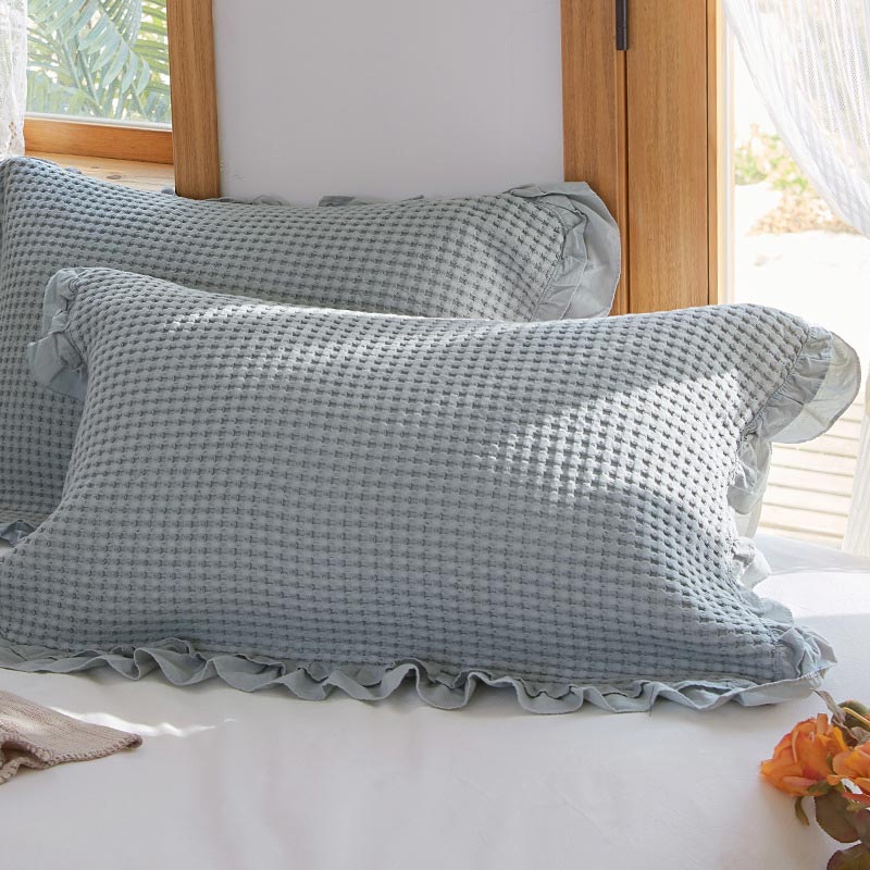 Waffle Weave Cotton Pillowcases with Ruffle (2PCS)