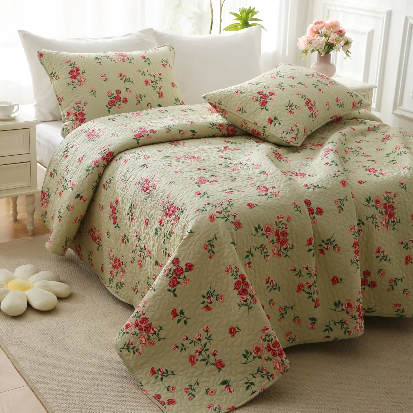 Elegant Rose Quilted Cotton Bedding